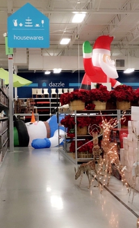 Le Père Noël en attendant Noël