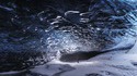Sous un glacier islandais