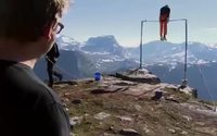Pirouettes au bord d'une falaise