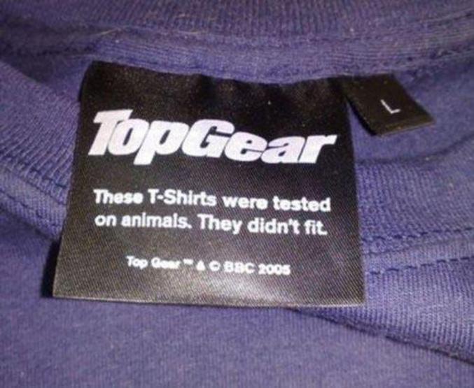 Un avertissement sur un T-shirt.