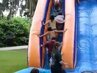 Bowling au toboggan aquatique