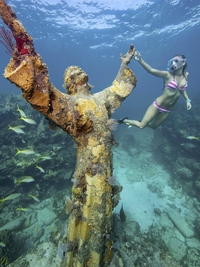 Gimme five, Jesus!