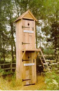 Toilettes hiérarchiques