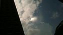 Des nuages changent rapidement