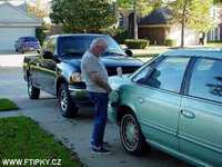 Robert fait le plein