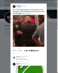 Des policiers arrêtent un homme noir