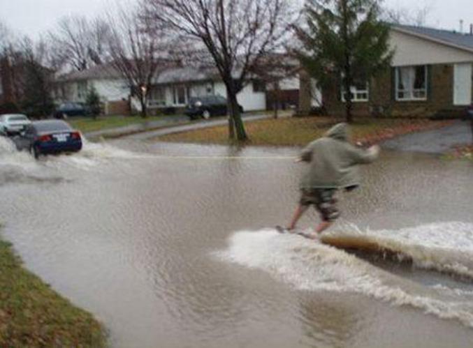 Comment s'amuser malgré une grosse inondation