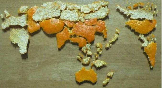 Une mappemonde en peau d'orange