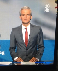 Encore une nouvelle ruse de Barney Stinson pour ce faire des filles faciles ?