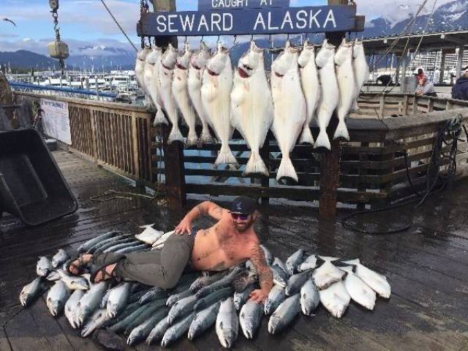 Les marins-pêcheurs recrutent en Alaska...