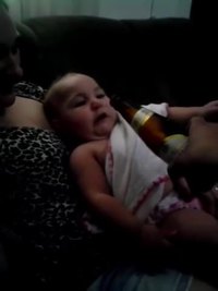 on a retrouvé une vidéo de Christine Bravo bébé