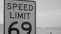 Vitesse limitée à 69 miles/heure