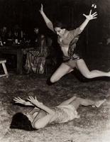 OMG les scènes lesbiennes deviennent de plus en plus violentes !