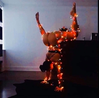 Kan t'as pas d'arbre de Noël mais une petite amie compréhensive