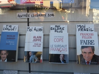 Pendant ce temps, en librairie...