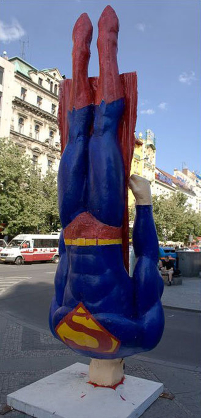 Une statue en l'honneur de Superman. Ou pas...