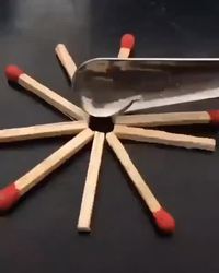 Chorégraphie d'allumettes