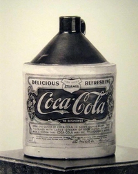 Un des premiers emballages de Coca-cola