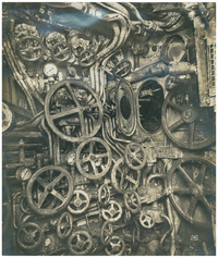 Salle de contrôle d'un sous-marin en 1918