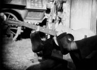 Jouer de la guitare comme un pied...