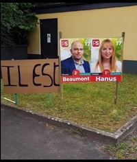 Que des trous de balle au PS !