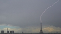 La tour Eiffel transformée en générateur pour recharger les véhicules électriques...