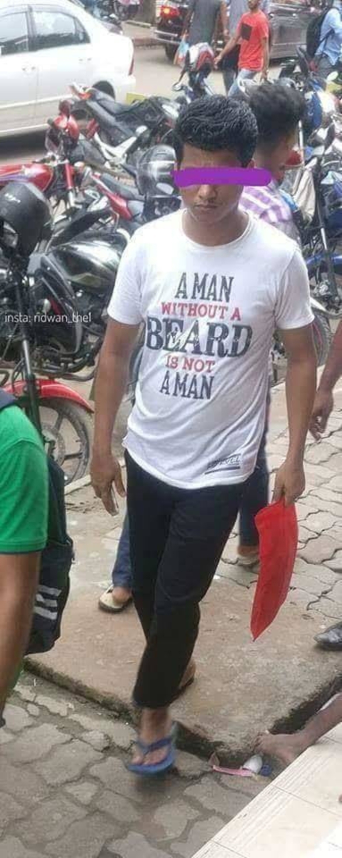 Un homme sans barbe n'est pas un homme.