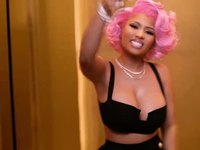 La gravité courbe la lumière