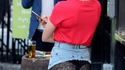 La mode des jeans déchirés va toujours plus loin ...