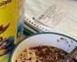 Des nouilles au Nesquik. Un indice dans l'image.