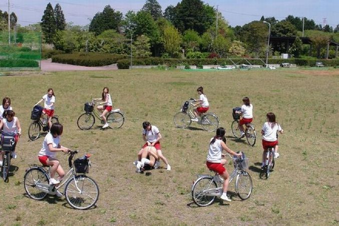 Pour rentrer dans le gang des GOB (Girls On Bikes)