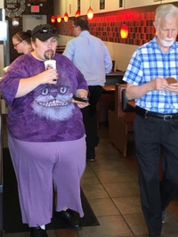 Sa réalité est différente 