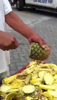 Couper des ananas