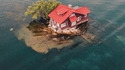 La petite maison sur le lac
