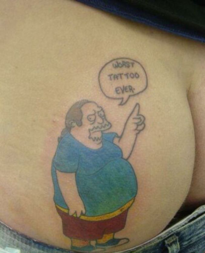 Un tatouage Simpsons.