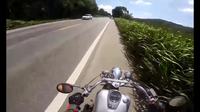 Un motard frole la mort