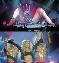 Geri Halliwell aux Brit awards de 2000... c'est d'un goût...