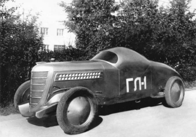 Le projet GL-1, qui s'inspire du modèle de série M-1, a débuté en 1938. Il s'agit d'un prototype biplace, dont le designer est Evgenie Agitov. Le moteur a été boosté, le diamètre des soupapes élargis et le poids du véhicule allégée. La GL-1 aurait ainsi gagné 15 chevaux par rapport à la M-1. Les premiers tests réalisés à Kiev, en 1938, par un pilote de la Gaz, Arkady Nikolaev, auraient permis de pousser la voiture jusqu'à 147 km/h contre 100 km/h pour la M-1. Une seconde génération de GL-1, introduite en 1940, aurait atteint 161,84 km/H au compteur de vitesse. Les travaux sur la troisième génération débute en 1941 mais sont rapidement abandonnés. L'URSS a cessé de s'intéresser aux courses automobiles pendant la guerre. Tous les prototypes sont détruits ou, plus probablement, fondus.