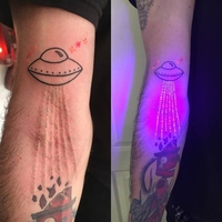 Tatouage d'ovni