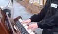 Il jouait du piano debout...