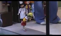 Pinocchio fait du breakdance