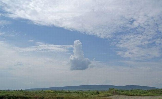 Un cumulo phallus. Il va pleuvoir.