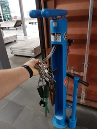 Station de réparation de vélo en libre accès