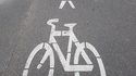 Piste cyclable réservée aux vélos et au Bossu de Notre-Dame ?