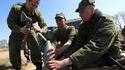 Soldats russes jouant aux cons
