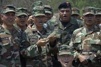 Un triple Hourra pour l'armée hondurienne qui a réussi a capturé un lézard