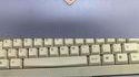 Un billet sous le clavier