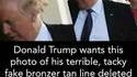 Rare document où on voit Trump avec les cheveux en bataille et son fond de teint orangé bien délimité