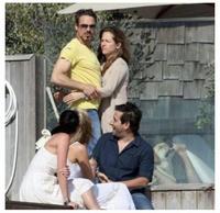 Tout le monde s’amuse avec iron man 