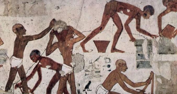 Ce jour-là, en 1159 av. J.-C., la première grève enregistrée dans l’histoire a commencé lorsque les travailleurs des nécropoles de l’Égypte ancienne ont refusé de continuer à travailler après avoir passé 18 jours sans salaire.